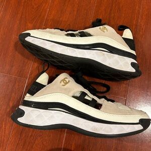 COPY CHANEL blush logo sneaker